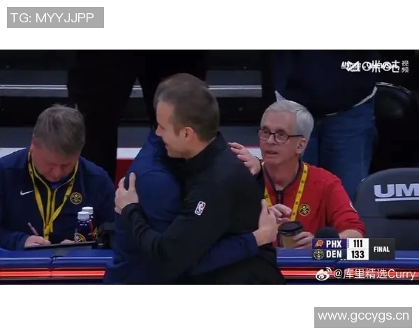 约基奇轻松砍下三双数据8次出手贡献14分14板15助3断表现抢眼 约基奇轻松砍下三双数据8次出手贡献14分14板15助3断表现抢眼