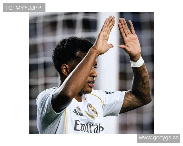 塞巴略斯荣膺皇马生涯150胜纪念球衣庆祝活动盛况空前 塞巴略斯荣膺皇马生涯150胜纪念球衣庆祝活动盛况空前