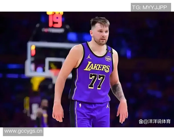 詹姆斯称赞东契奇身体状态出色有助于赛后恢复表现提升 詹姆斯称赞东契奇身体状态出色有助于赛后恢复表现提升