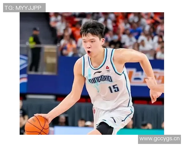 杨瀚森17分钟内积极出手11次展现随时助力球队的拼搏精神