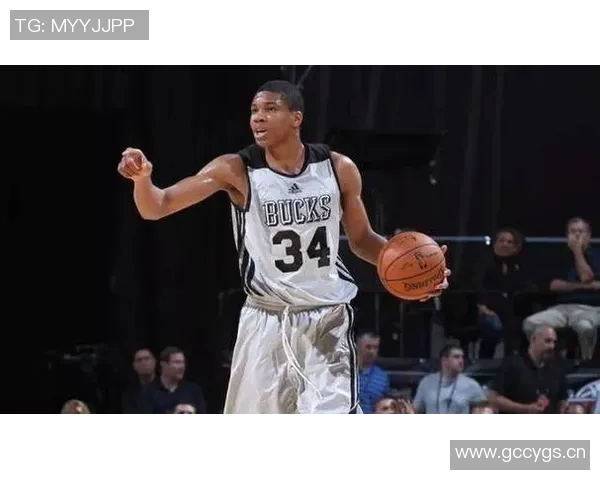 字母哥赛季场均123个两分球的历史意义及三分线前后的影响分析 字母哥赛季场均123个两分球的历史意义及三分线前后的影响分析