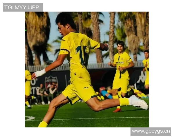 U15国足东亚杯阵容公布大卫领衔泰山足校与申花球员共同出征 U15国足东亚杯阵容公布大卫领衔泰山足校与申花球员共同出征