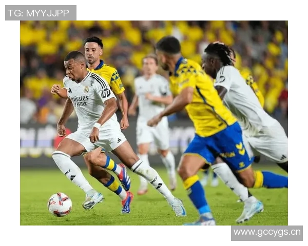 巴尔韦德称姆巴佩必能成功训练中常见卡雷拉斯精彩射门 巴尔韦德称姆巴佩必能成功训练中常见卡雷拉斯精彩射门